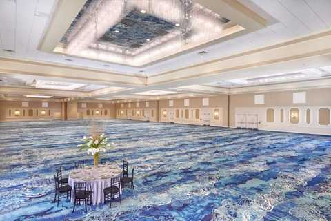 Rosen Plaza ballroom renovation by HDB Design Group
